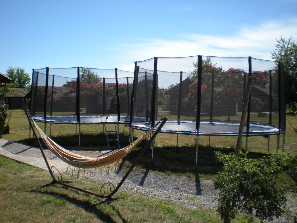 Camping Familial Les Chalets D'Uza Zewnętrze zdjęcie
